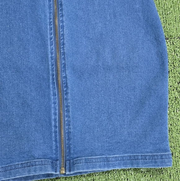 🛑$8🛑 FINAL PRICED ITEM! BUY NOW or BUNDLE TO SAVE MORE! - Picture 8 of 16